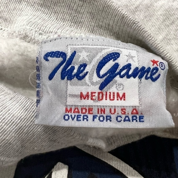 Vintage Cleveland Indians MLB Baseball The Game 1990s Crewneck Sweatshirt - Picture 4 of 4